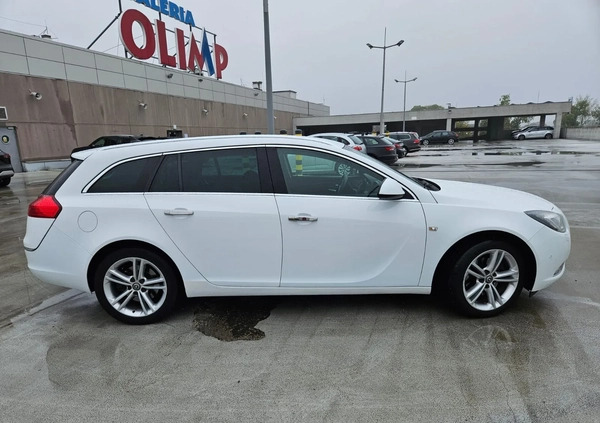 Opel Insignia cena 31200 przebieg: 200000, rok produkcji 2012 z Lublin małe 191